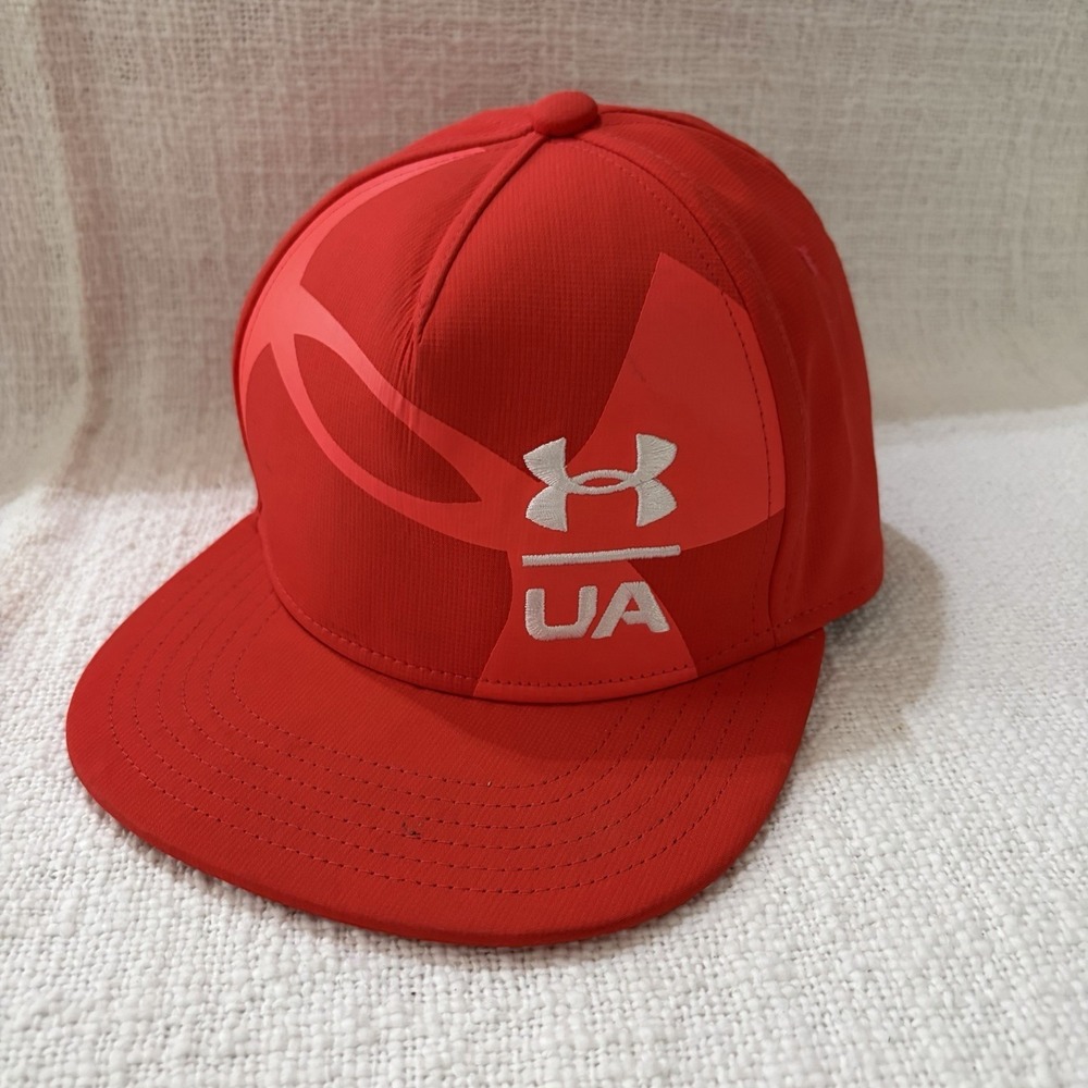 Under Armour Youth‎ Red Fitted Hat Flat Bill Baseball EUC Kids Boys